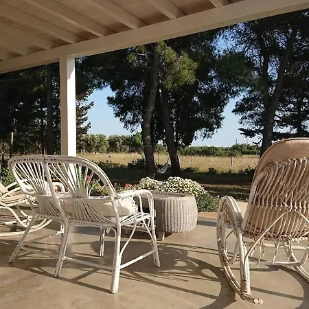 Arneo Affittacamere Torre Lapillo